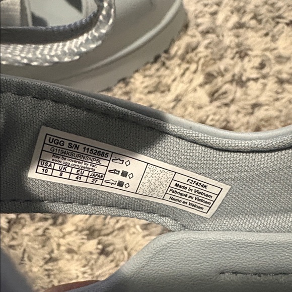 UGG Women’s Size 10 Light Blue Sandals - Picture 7 of 9